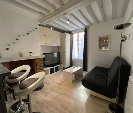 Petite Perle Rare En Plein Coeur De Appartement